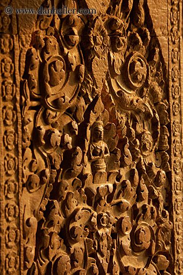 praying-figure-3.jpg