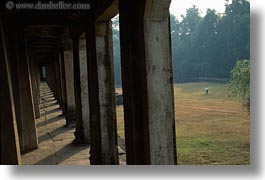 images/Asia/Cambodia/AngkorWat/Corridors/corridors-07.jpg