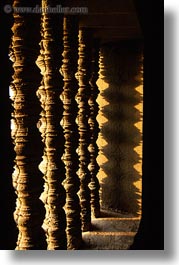 images/Asia/Cambodia/AngkorWat/DoorsWindows/window-baluster-6.jpg