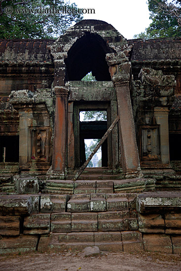 east-gate-structure-03.jpg