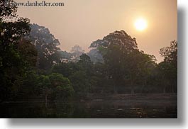 images/Asia/Cambodia/AngkorWat/Moat/sunrise-moat-n-trees-4.jpg