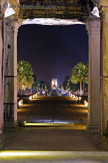 night-view-thru-pillars-1a.jpg