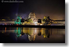 images/Asia/Cambodia/AngkorWat/Night/symmetry-panoramic-2.jpg