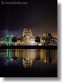 images/Asia/Cambodia/AngkorWat/Night/symmetry-reflection-4.jpg