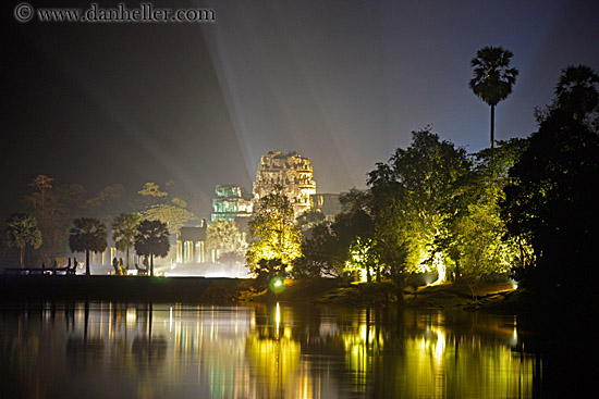 west-gate-moat-reflection-trees-03.jpg