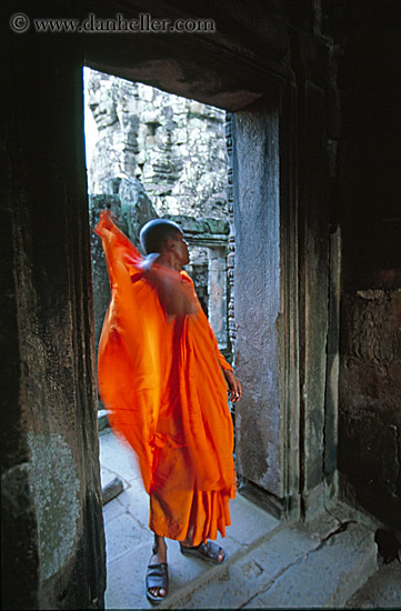 monk-at-door-2.jpg