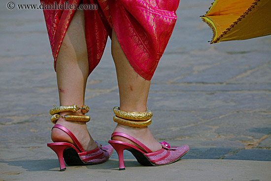 pink-high-heeled-shoes-2.jpg