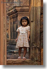 images/Asia/Cambodia/BanteaySrei/People/girl-in-doorway-08.jpg