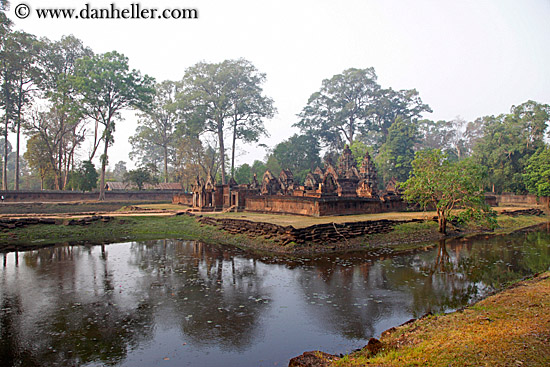 banteay_srei-temple-01.jpg