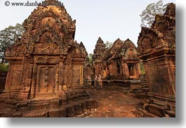 images/Asia/Cambodia/BanteaySrei/Temple/banteay_srei-temple-04.jpg