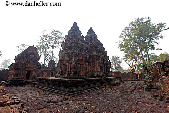 banteay_srei-temple-08.jpg