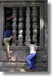 images/Asia/Cambodia/BengMealea/boys-in-window-1.jpg