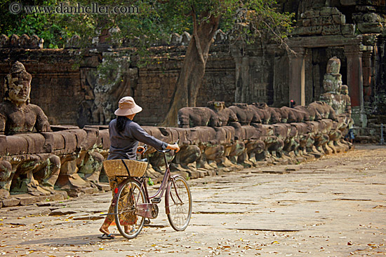 woman-pushing-bike-2.jpg