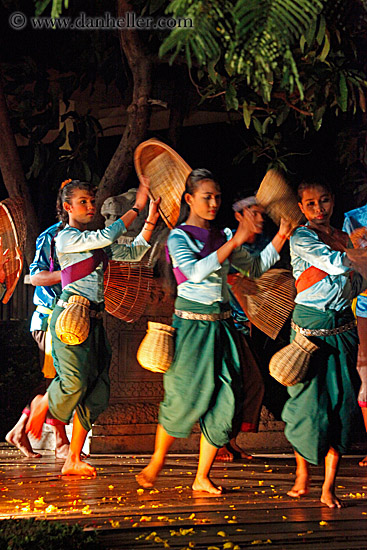 cambodian-dancers-004.jpg