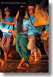 images/Asia/Cambodia/People/CambodianDancers/cambodian-dancers-013.jpg