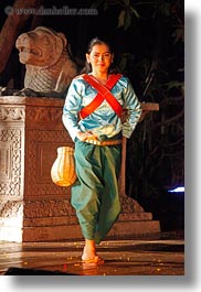 images/Asia/Cambodia/People/CambodianDancers/cambodian-dancers-014.jpg