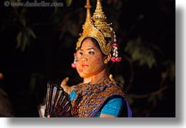 images/Asia/Cambodia/People/CambodianDancers/cambodian-dancers-035.jpg