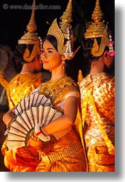 images/Asia/Cambodia/People/CambodianDancers/cambodian-dancers-043.jpg