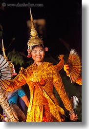images/Asia/Cambodia/People/CambodianDancers/cambodian-dancers-056.jpg