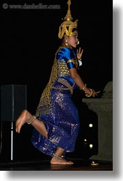 images/Asia/Cambodia/People/CambodianDancers/cambodian-dancers-084.jpg