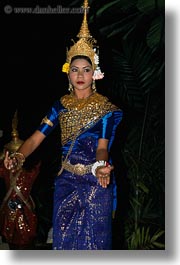 images/Asia/Cambodia/People/CambodianDancers/cambodian-dancers-088.jpg