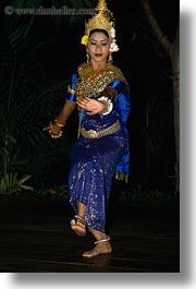 images/Asia/Cambodia/People/CambodianDancers/cambodian-dancers-090.jpg