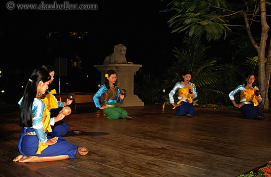 cambodian-dancers-097.jpg