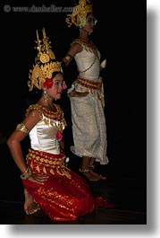 images/Asia/Cambodia/People/CambodianDancers/cambodian-dancers-112.jpg