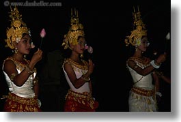 images/Asia/Cambodia/People/CambodianDancers/cambodian-dancers-118.jpg