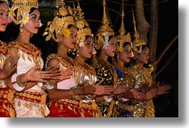 images/Asia/Cambodia/People/CambodianDancers/cambodian-dancers-134.jpg