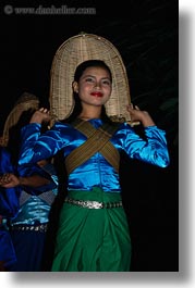 images/Asia/Cambodia/People/CambodianDancers/cambodian-dancers-142.jpg