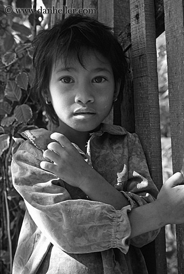 cambodian-girls-16-bw.jpg