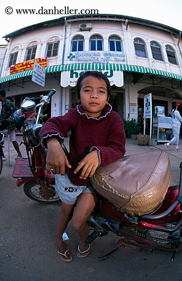 girl-on-motorcycle-5.jpg