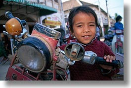 images/Asia/Cambodia/People/Girls/girl-on-motorcycle-7.jpg