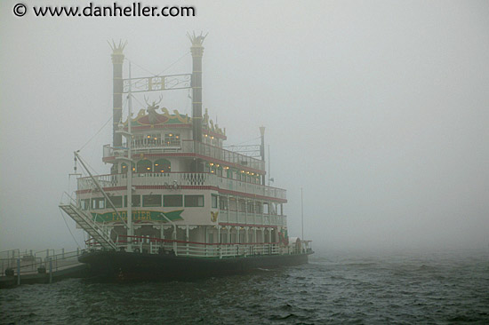 lake-ashi-ferry-boat-12.jpg