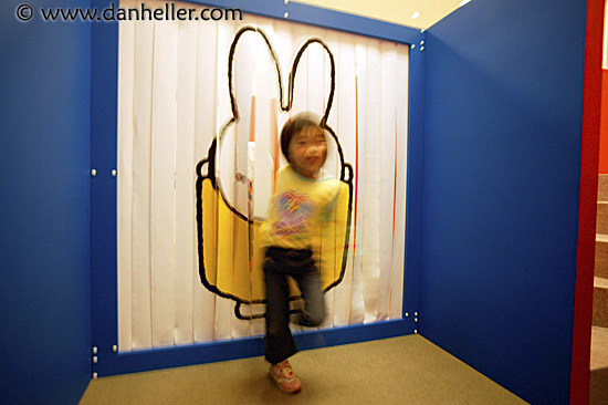 kid-n-bunny-curtain-1.jpg