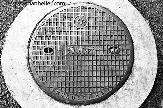 japanese-manhole-02.jpg