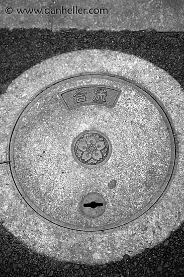 small-manhole-bw.jpg