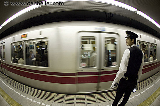 fast-subway-car-08.jpg