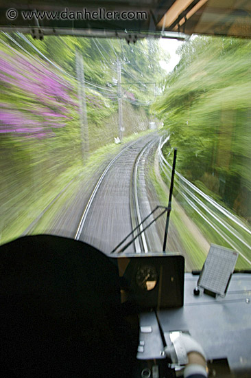 motion-train-tracks-3.jpg