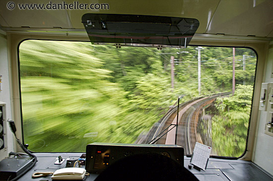 motion-train-tracks-4.jpg