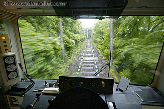 motion-train-tracks-7.jpg
