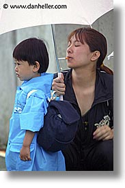 asia, babies, babies toddlers, japan, kid, mothers, people, smoking, toddlers, vertical, photograph