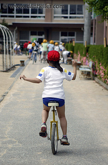 girl-on-unicycle-3.jpg