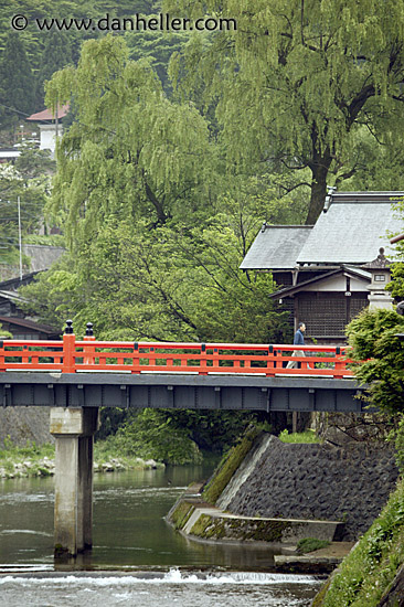 orange-bridge-1.jpg