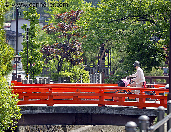 red-bridge-2.jpg