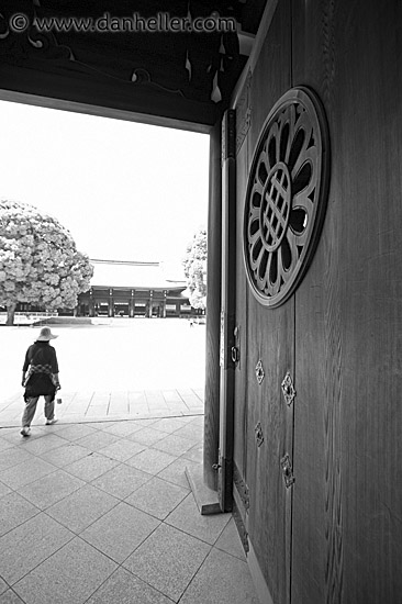 shrine-entry-doors-6-bw.jpg