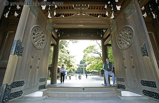 shrine-entry-doors-9.jpg