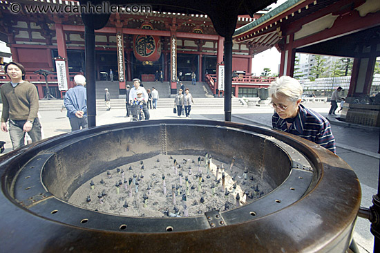 incense-vat-3.jpg