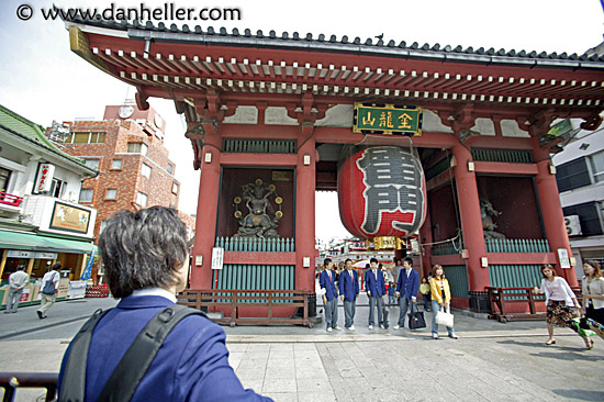 shrine-gate.jpg